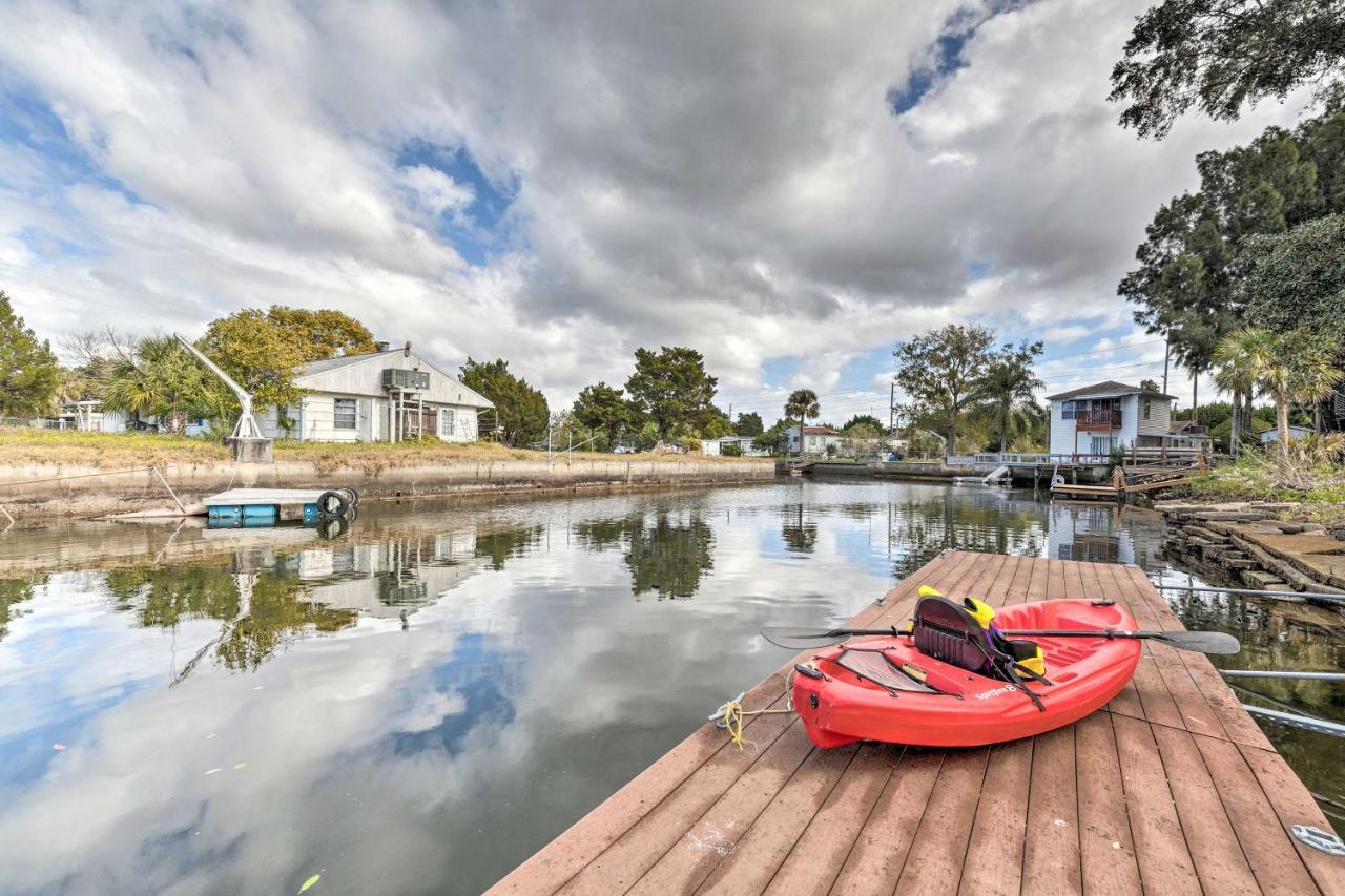 Serene Hudson Home On Canal With Direct Gulf Access Exterior photo