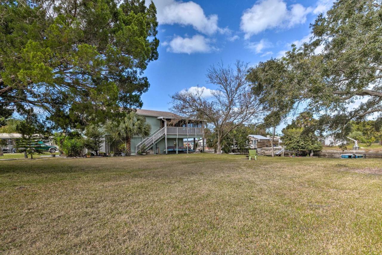 Serene Hudson Home On Canal With Direct Gulf Access Exterior photo